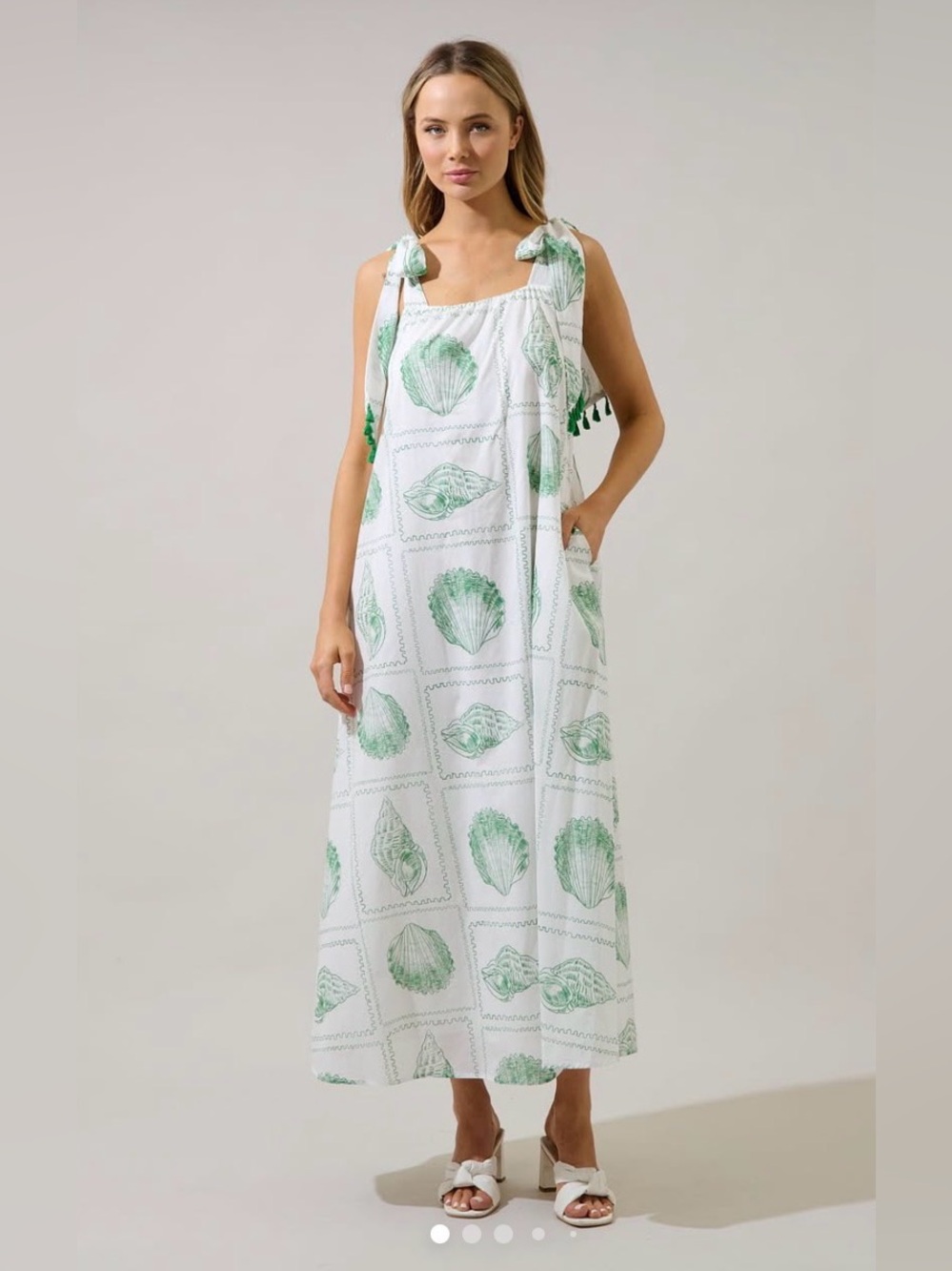 NWT Sugarlips Yulusa Tie Shoulder Shell Print Maxi Dress in Seashell Bay